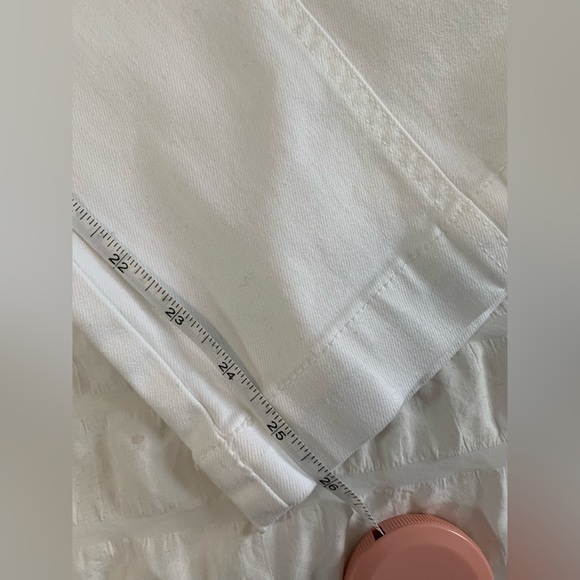 Hudson Los Angeles Cream Wide-Leg Belted Jeans - Picture 12 of 16